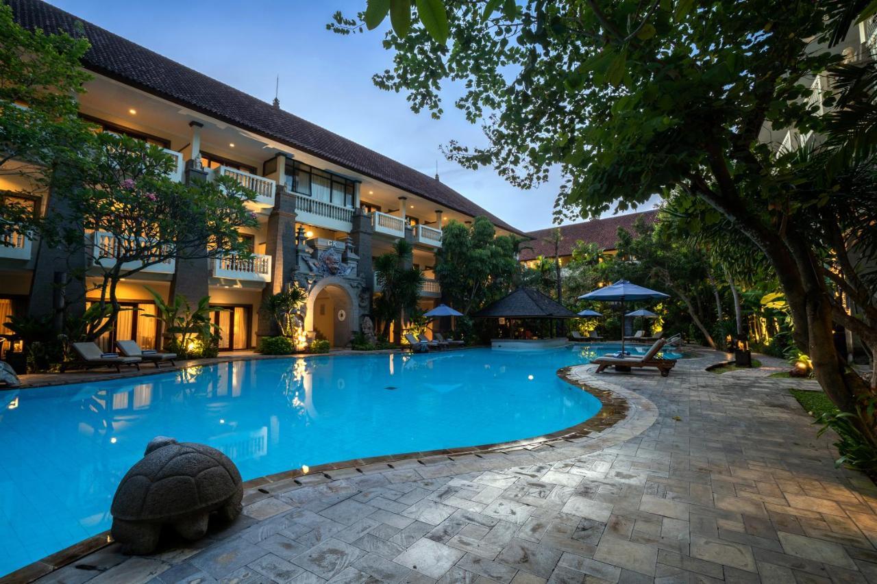 Hotel Kumala Pantai Legian Exterior foto